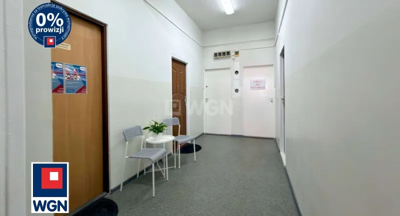 Lokal usługowy na  wynajem Łaziska Górne - Lokal użytkowy 36,85 m2 na wynajem - Łaziska Górne, ul. Mickiewicza 2A.