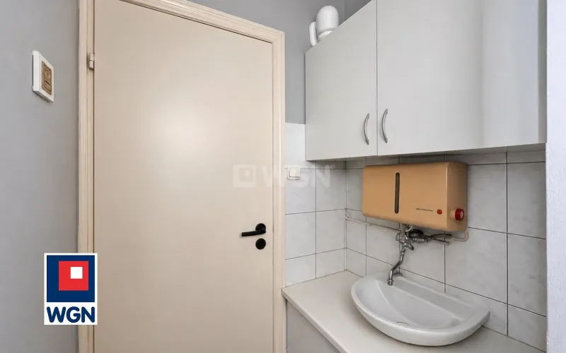 Lokal usługowy na  sprzedaż Białystok - Lokal inwestycyjny 25 m? | Wynajęty | Sikorskiego